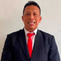 Dr. Suwarsit,S.H., M.H., M.Kn